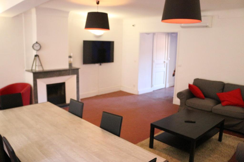 Backpackers Hostel Antibes Buitenkant foto