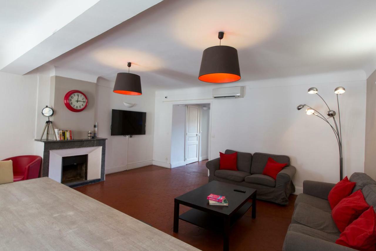 Backpackers Hostel Antibes Buitenkant foto